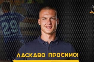 "Днепр-1" подписал еще двух футболистов