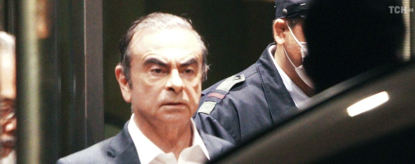 Інтерпол оголосив у розшук ексглаву Renault-Nissan-Mitsubishi, який втік з Японії в музичному кофрі