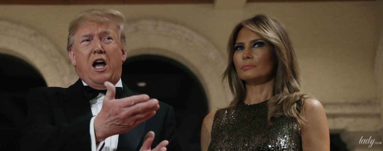 В эффектном платье с пайетками: Мелания Трамп на новогодней вечеринке