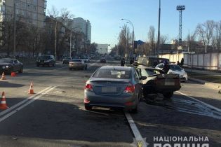 Тройное ДТП с погибшим в Киеве вызвал водитель, который не уступил дорогу