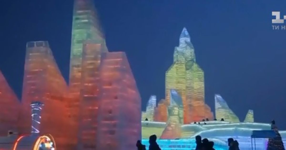 Китайские художники создали уникальные ледяные скульптуры