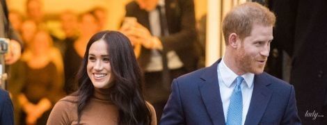 В блузке от Victoria Beckham: герцогиня Меган и ее муж принц Гарри выпустили новое обращение