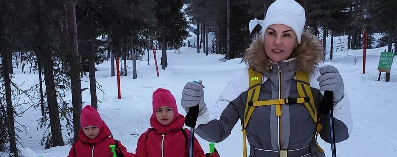 Камалія на лижах похизувалася дебютом своїх шестирічних дочок