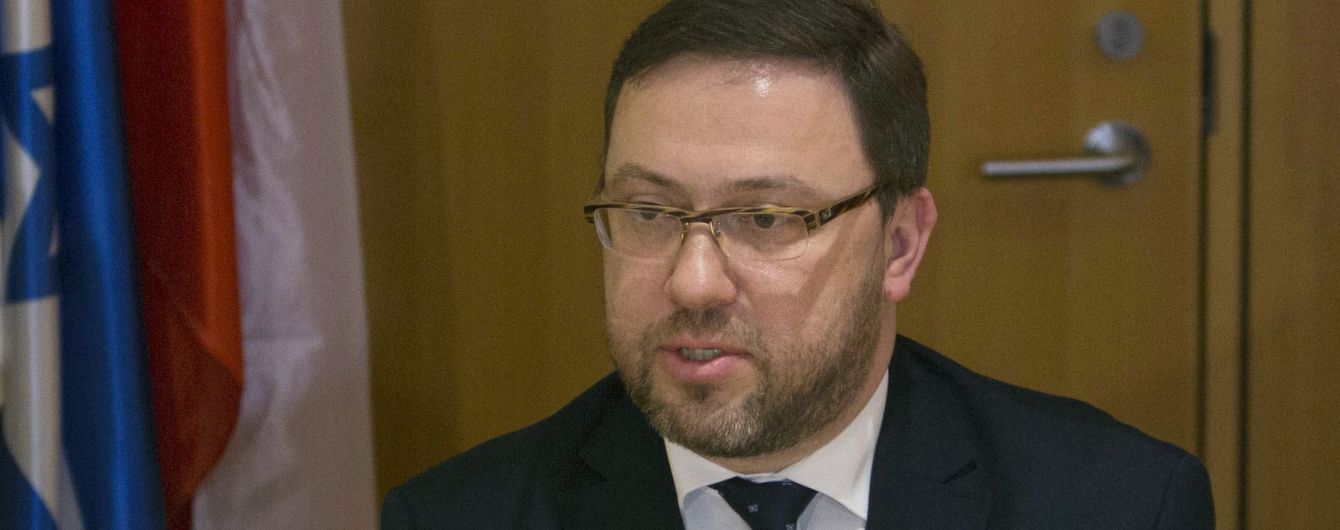 Украина вызвала посла Польши из-за критики чествования памяти Бандеры