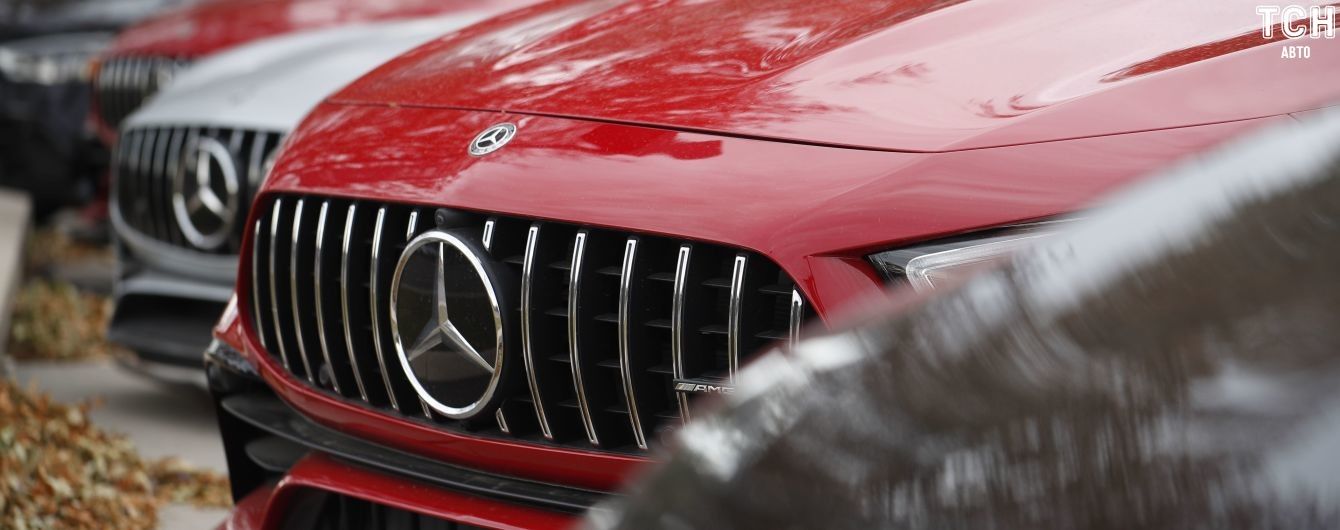Прибуток Daimler обвалився на 60%. Концерн планує масові звільнення