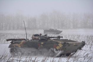 За добу на Донбасі загинули двоє захисників, ще двоє поранені - штаб ООС