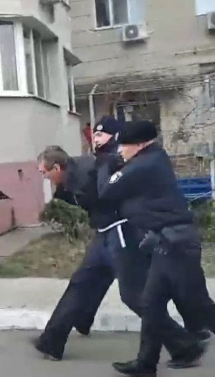 Пьяный мужчина стрелял из охотничьего ружья по детям в Одессе