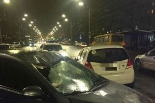 У Києві авто збило на смерть дідуся, який не встиг перейти дорогу на зелене світло