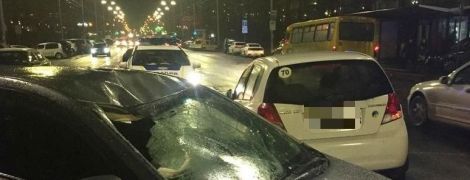 У Києві авто збило на смерть дідуся, який не встиг перейти дорогу на зелене світло