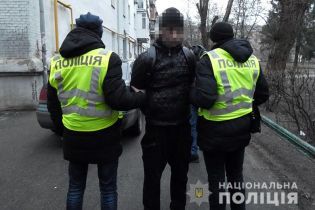 Полиция задержала мужчину, который порезал ножом и пытался изнасиловать девушку