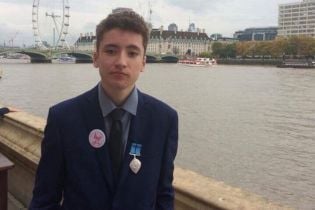 Американка врятувала життя другу на відстані восьми тисяч кілометрів завдяки онлайн-грі