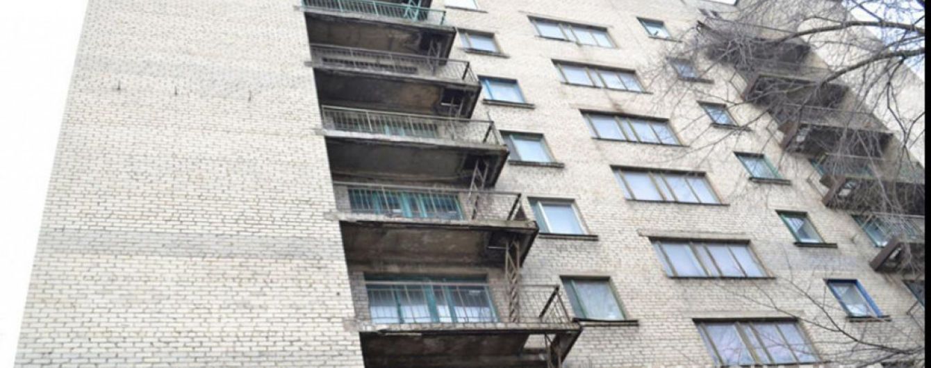 В Донецкой области из окон общежитий выпали двое студентов