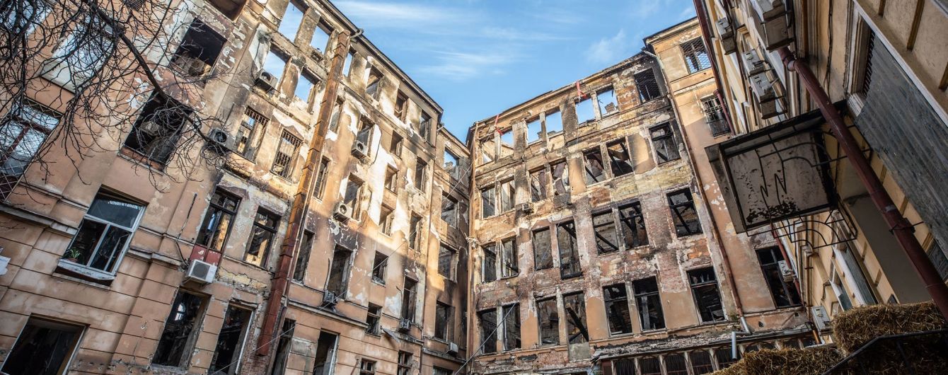 Викладачку одеського коледжу, де сталася пожежа, відправили під домашній арешт