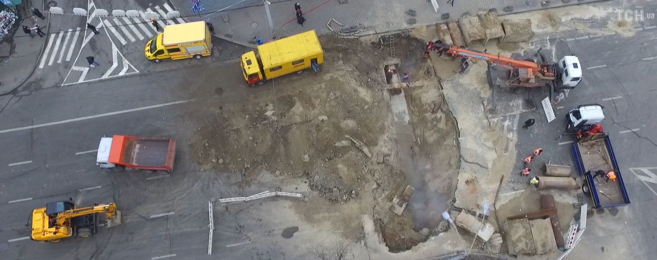 ТСН показала нові кадри початку затоплення Ocean Plaza в Києві