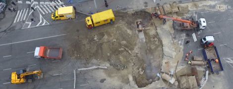 ТСН показала нові кадри початку затоплення Ocean Plaza в Києві