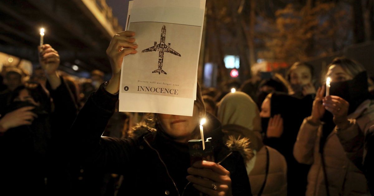 Іран хотів виплатити сім'ям загиблих в авіакатастрофі українцям $80 тис., але отримав відмову - Зеленський
