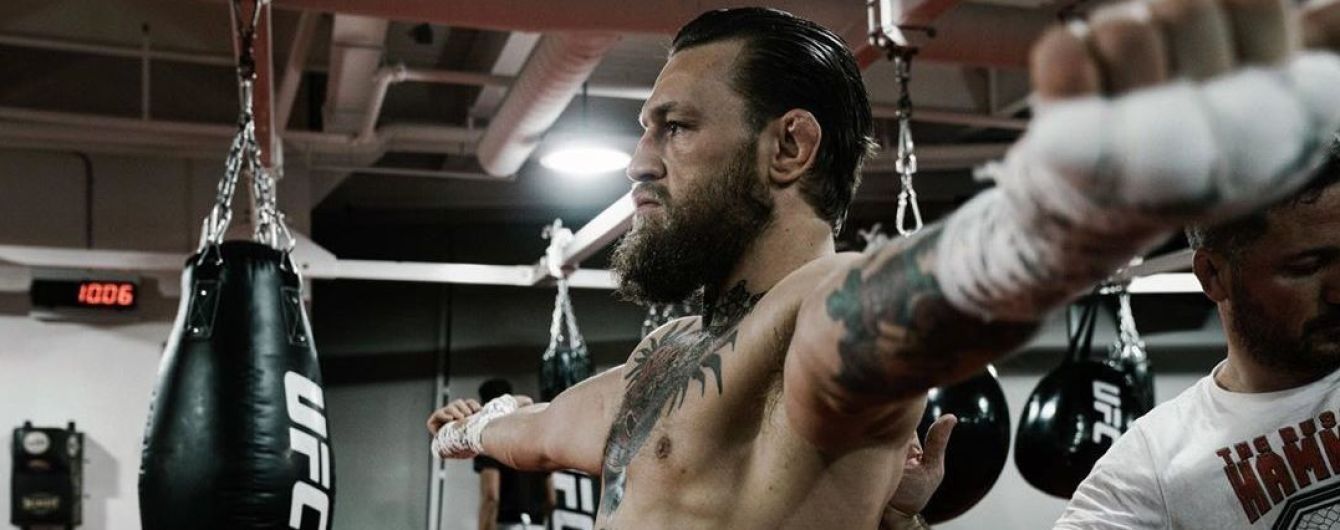 Макгрегор против "Ковбоя": букмекеры назвали фаворита суперпоединка в UFC
