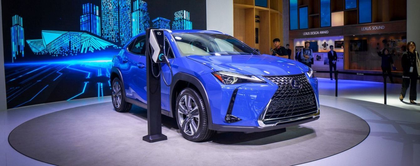 Lexus готується запустити у продажі свій перший електрокар