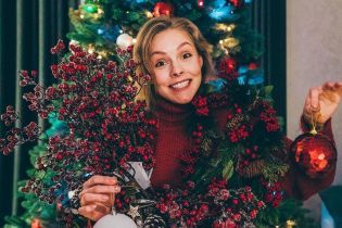 У родинному колі і з фірмовим салатом мами: Олена Шоптенко розповіла, як відсвяткувала Новий рік