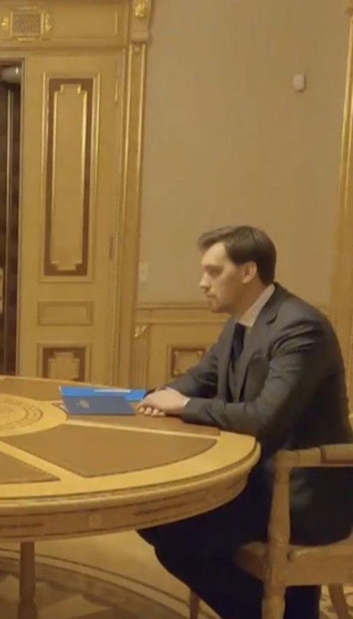 Зарплаты министров и пленки Гончарука: первые политические скандалы нового года всколыхнули Украину