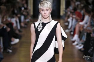 Принт-смужка і ажурний край: колекція Stella McCartney сезону весна-літо 2020