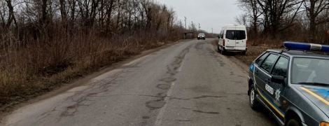 На Харьковщине возле трассы обнаружили тела двух сбитых автомобилем мужчин