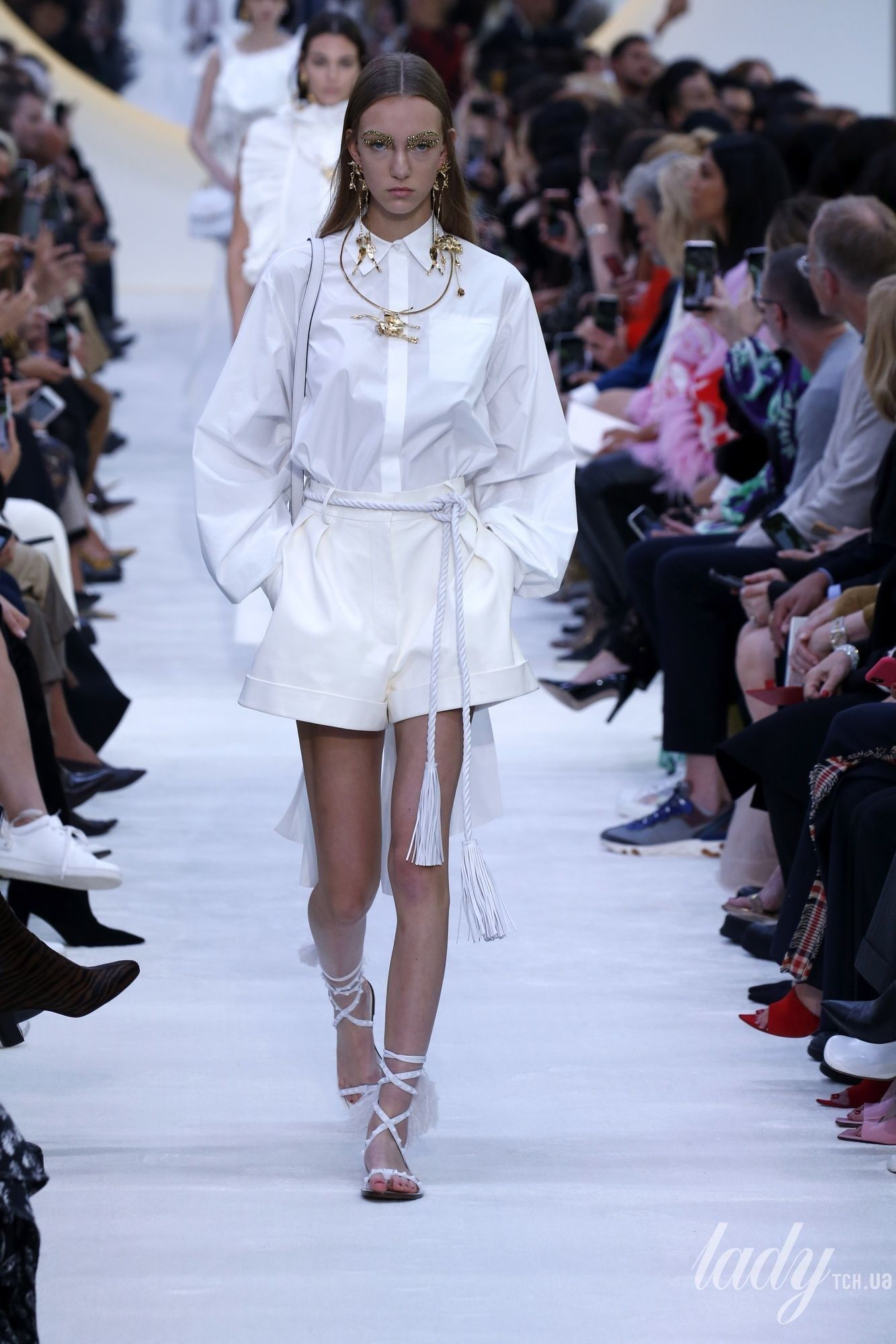 Коллекция Valentino прет-а-порте сезона весна-лето 2020_9