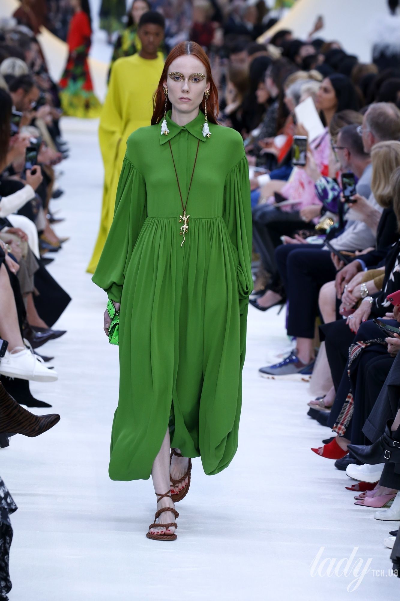 Коллекция Valentino прет-а-порте сезона весна-лето 2020_32