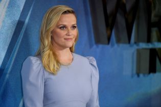 Відома американська актриса Різ Візерспун екранізує бестселер Селесте Інґ "Усюди жевріють пожежі"