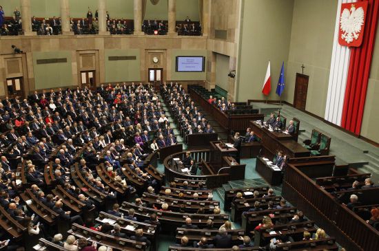 У Польщі суддям заборонили критикувати реформи уряду