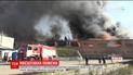 Спасатели почти сутки боролись с пожаром на картонном комбинате