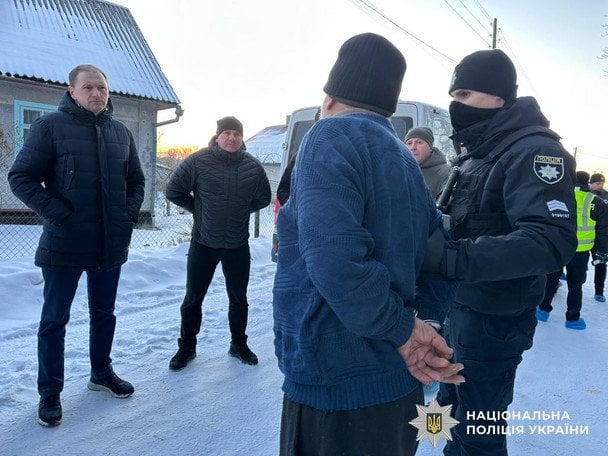 Затримання підозрюваного. Фото: ГУНП в Рівненській області