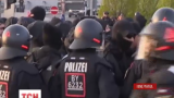 В Штутгарте активисты попытались сорвать съезд правой партии