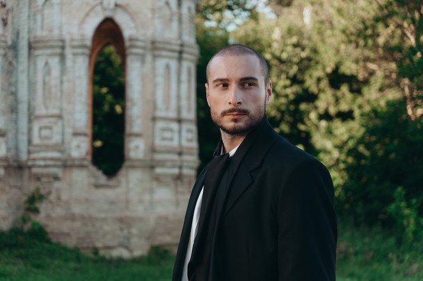 Співак Кісельов розірвав Мережу новим треком: до чого тут Kalush Orchestra та чому фани сперечаються