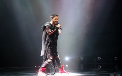 Козловский в куртке с бахромой и мистическими танцами спел в нацотборе на "Евровидение"