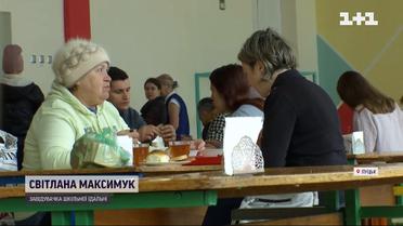 У Луцьку створили центр допомоги переселенцям та годують їх гарячими обідами