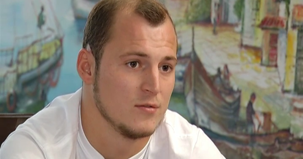 Зозуля допомагає бійцям