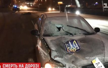 В Киеве пешеход выбежал на трассу шириной в восемь полос и был насмерть сбит "Ланосом"