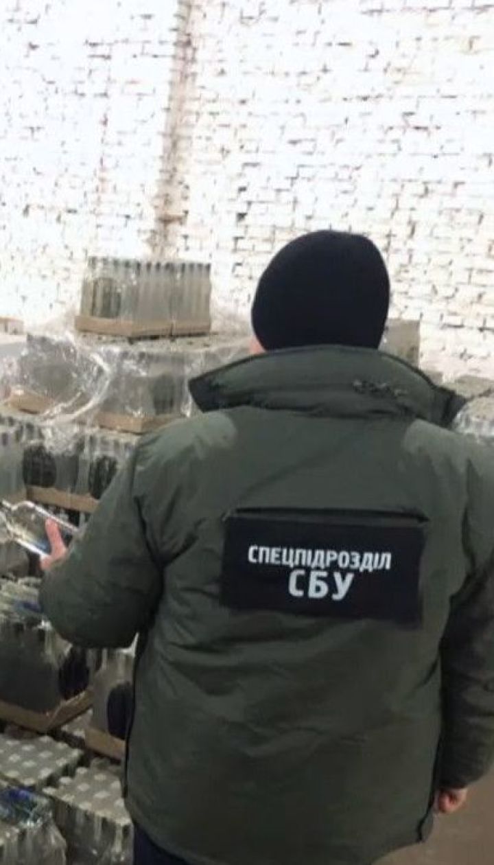 Огромную партию суррогатного алкоголя обнаружила СБУ в Ровно