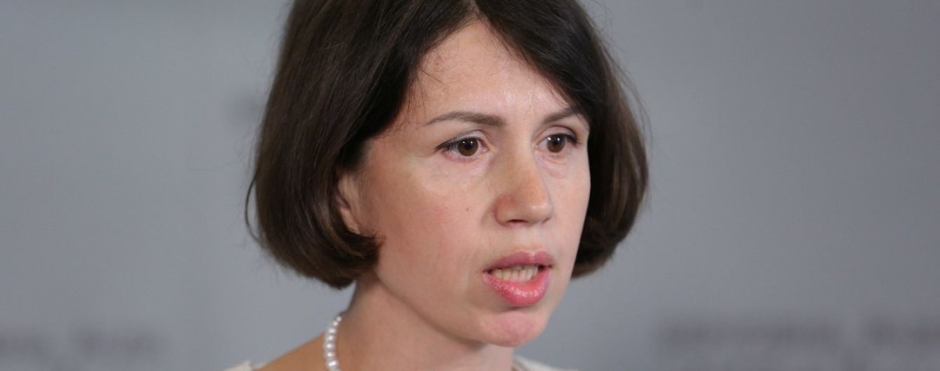Чорновол заявила, что после допроса в ГБР ее повезут в суд
