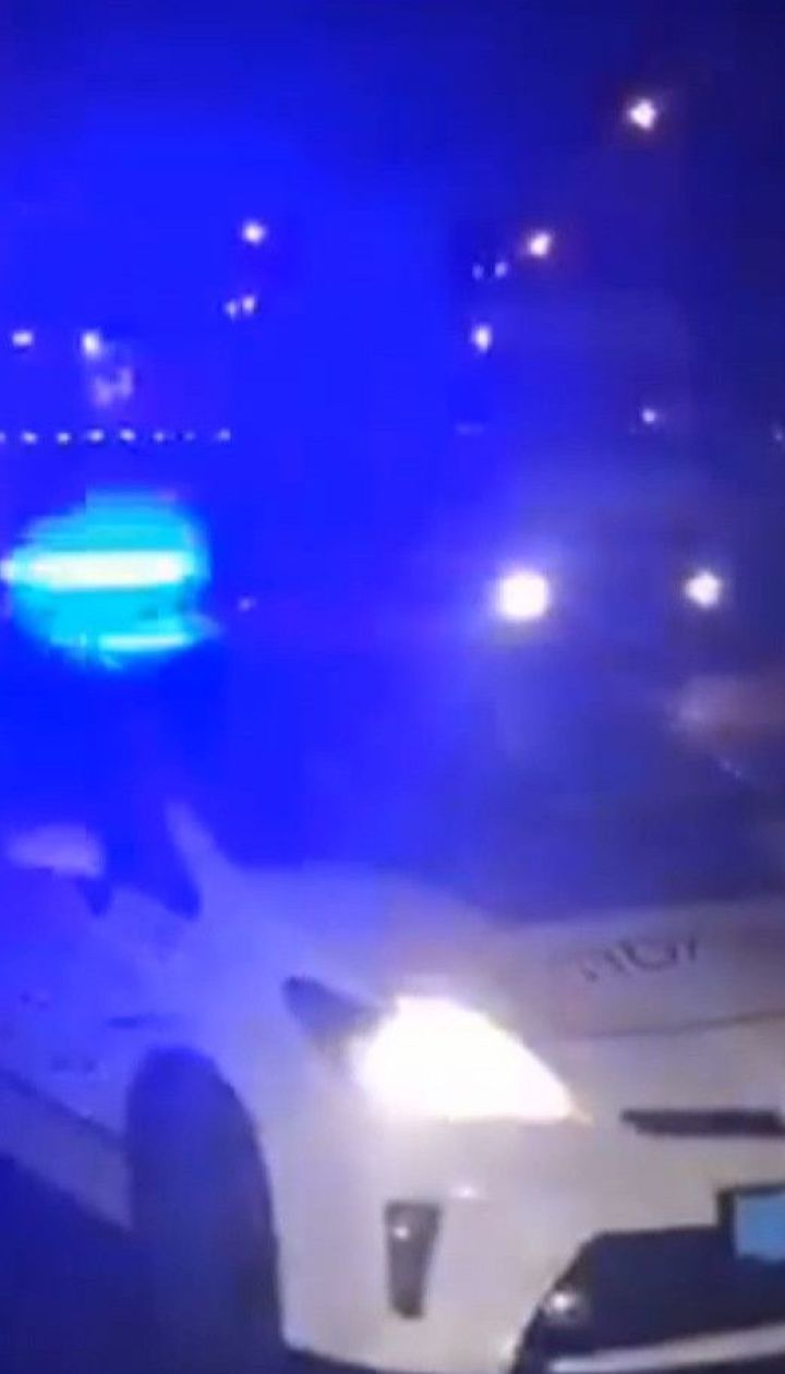 Авто насмерть сбило пешехода в Киеве и скрылось: полиция разыскивает водителя