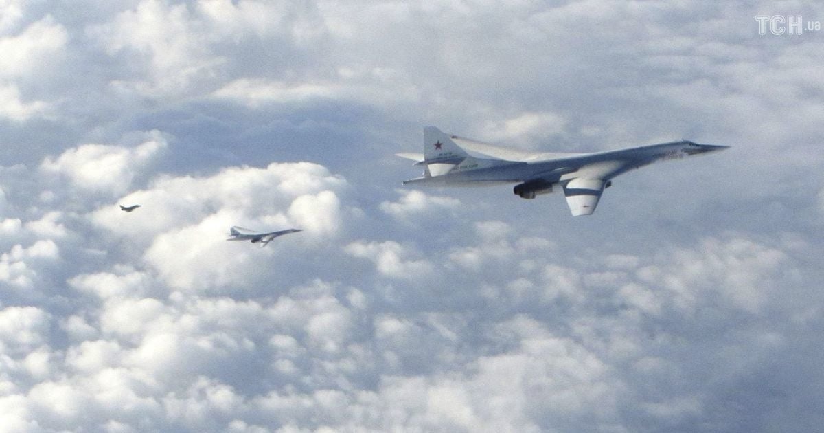 США заметили российские ракетоносцы у побережья Северной Америки. Они летали рядом с Канадой