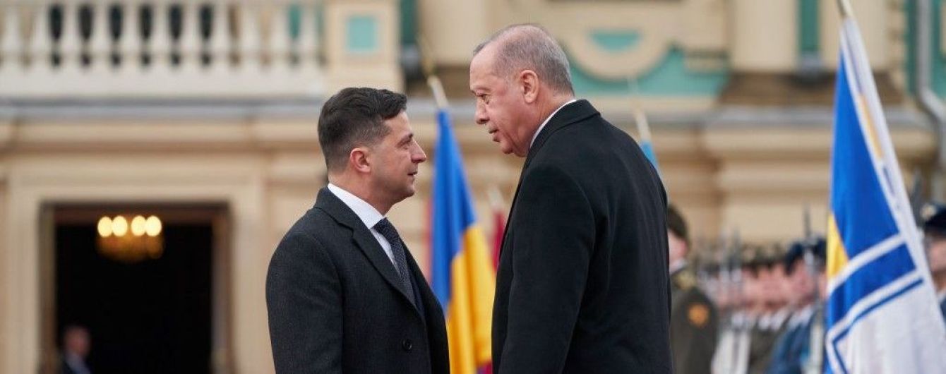 В Україні можуть закрити "гюленівські" школи. Ердоган привіз Зеленському докази порушень