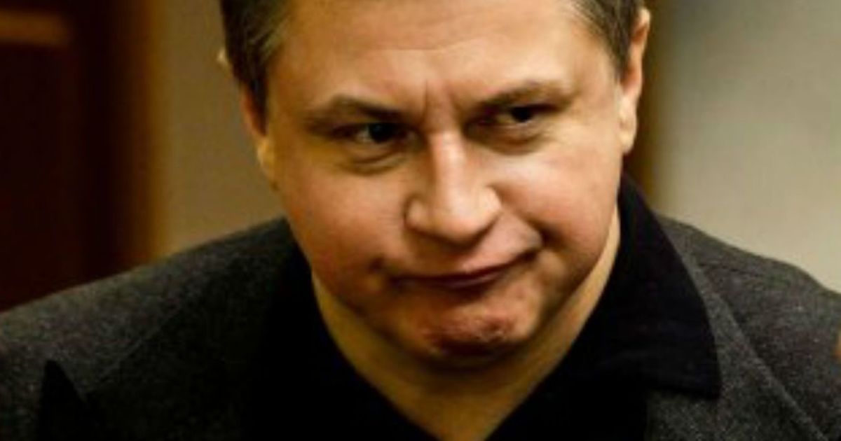 Печерский суд арестовал итальянское имущество Азарова-младшего