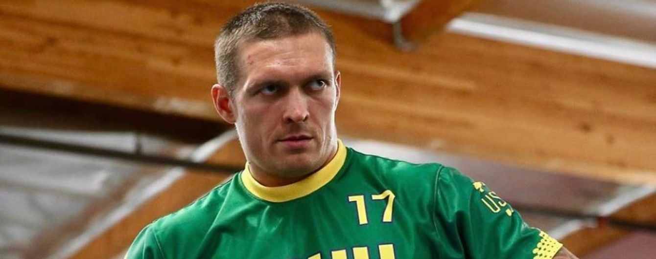 Выкрутасы Усика. Украинский боксер "зажег" на тренировке