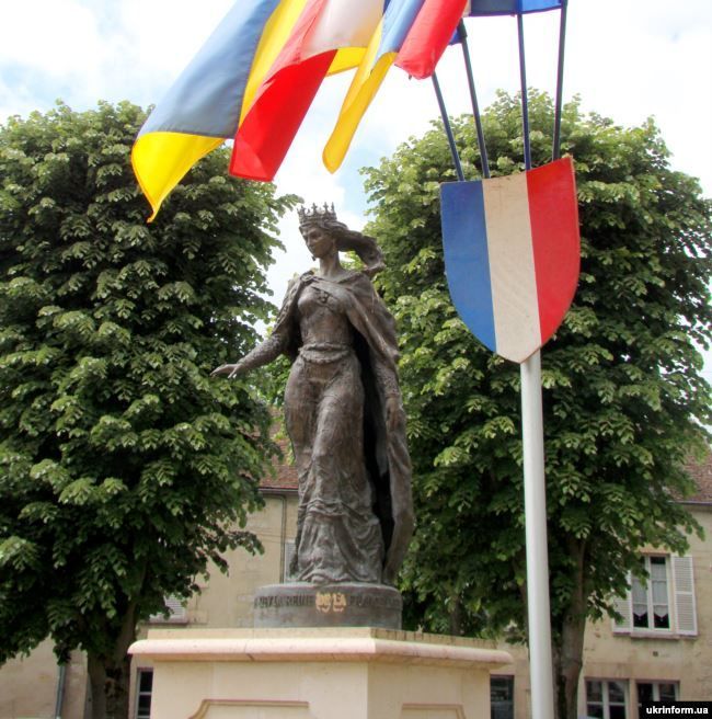 Королева Анна, Реймське Євангеліє_6