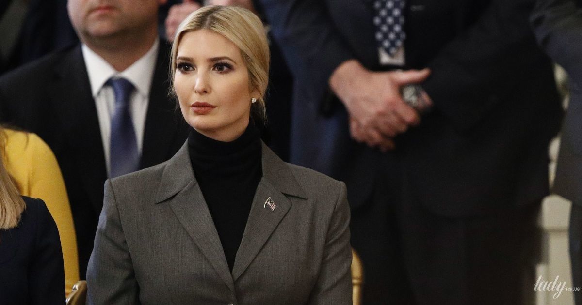 У сірому костюмі і чорній водолазці: скромний аутфіт Іванки Трамп