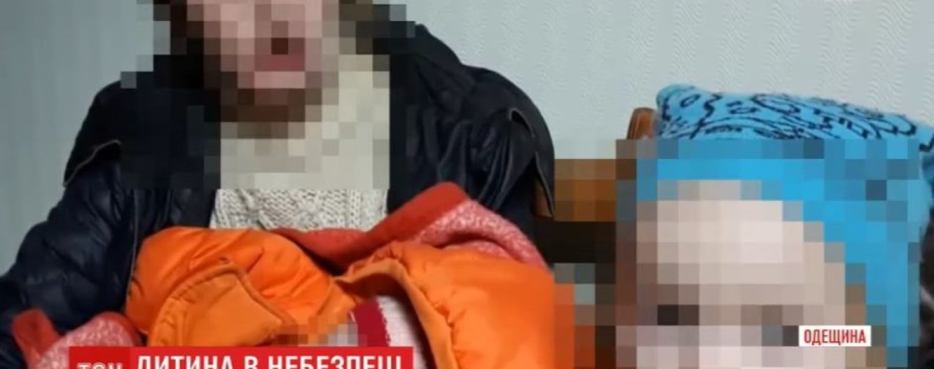 В Одеській області п'яна матір жбурнула на землю власне немовля на очах у перехожих