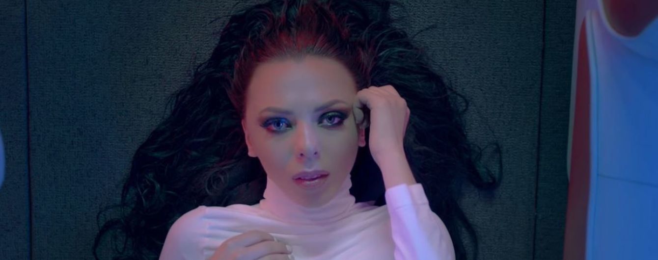 Накануне свадьбы Sonya Kay посвятила любимому трогательную песню
