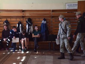 Призыв в армию раньше вступления в ВУЗ: абитуриентам начали вручать повестки в армию